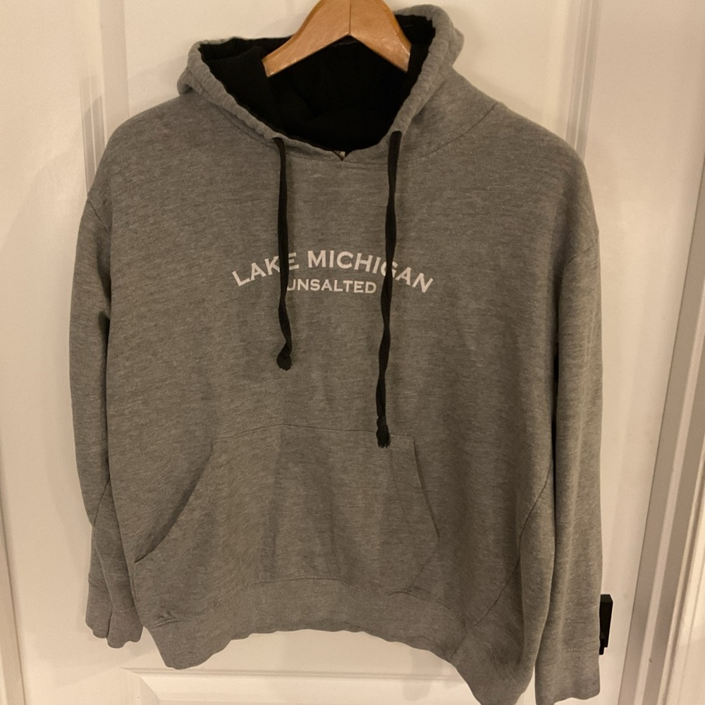 Momentum Outfitters - Hooded Sweatshirt - Gray - Youth Size Medium